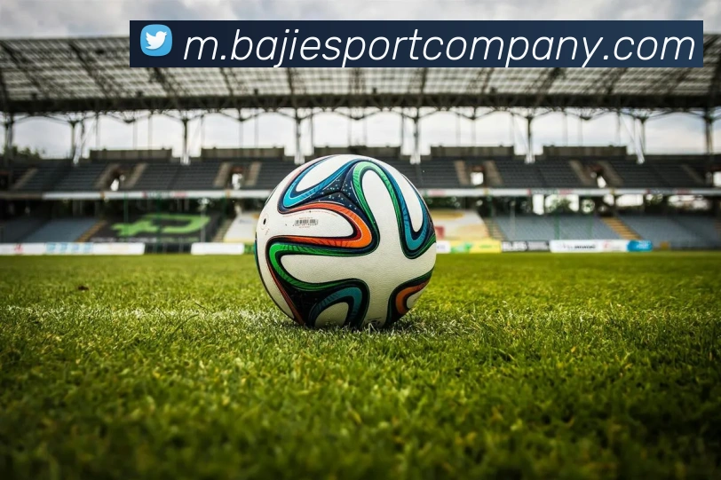 哈登首节表现抢眼轻松拿下11分3篮板2助攻正负值高达14